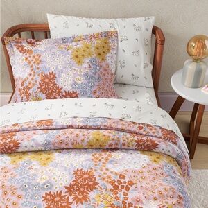 NWT Nestig Wildflower Multicolor Twin Duvet Cover Set